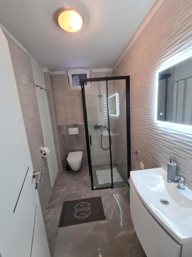 Apartments Kresan Sukošan Buitenkant foto