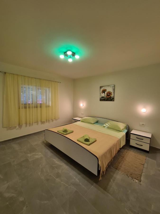 Apartments Kresan Sukošan Buitenkant foto